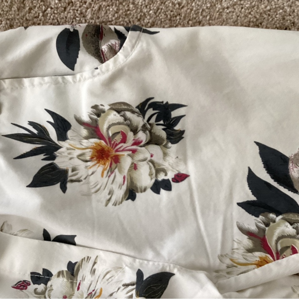 BRAND BAZAR FLORAL WHITE PANTS - Picture 7 of 10